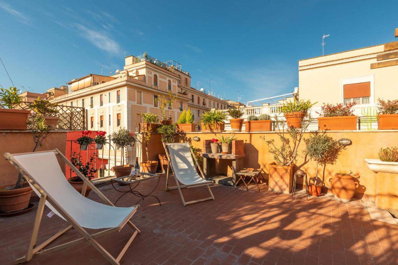 Bright And Comfy Terraced Apartment In Trastevere Rome Exterior photo