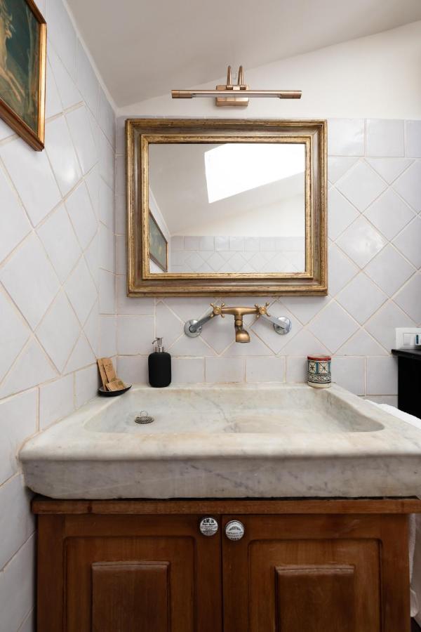 Bright And Comfy Terraced Apartment In Trastevere Rome Exterior photo