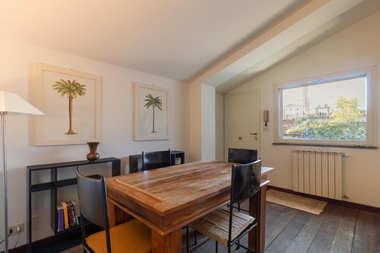 Bright And Comfy Terraced Apartment In Trastevere Rome Exterior photo